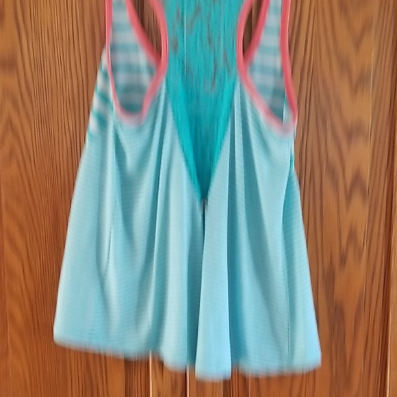 Flowt tank top - Picture 2 of 3
